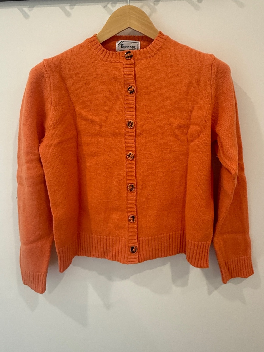 Vintage Spanner 100% Merino Wool Cardigan Size M Burnt Orange Tortoise Button